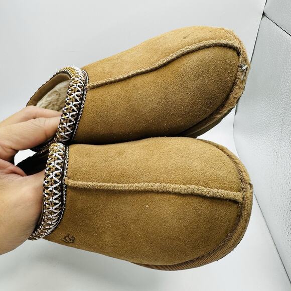 Size 3 - UGG Tasman Slipper Chestnut Winter 5955-CHE Women's Slipper - Picture 4 of 9